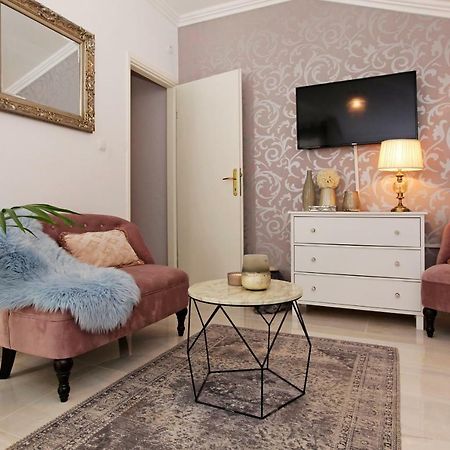 Apartment Ambroz Вела-Лука Экстерьер фото